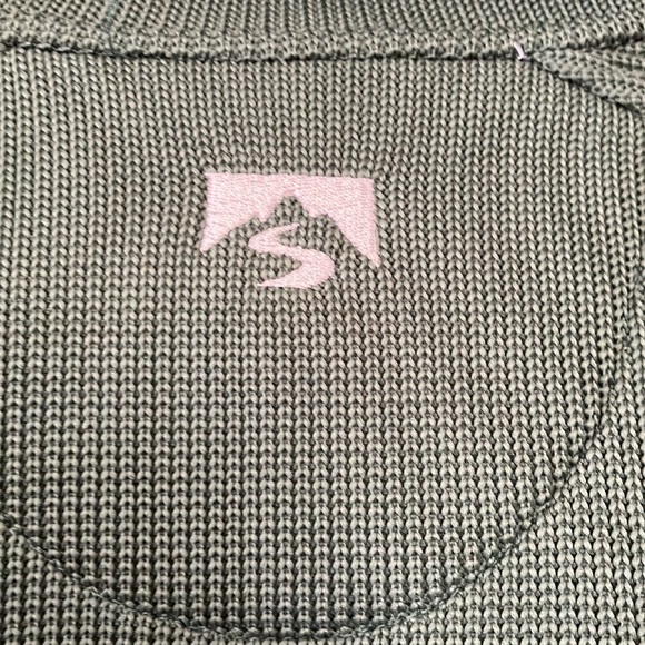 Storm Creek zip up sweater - Picture 5 of 10